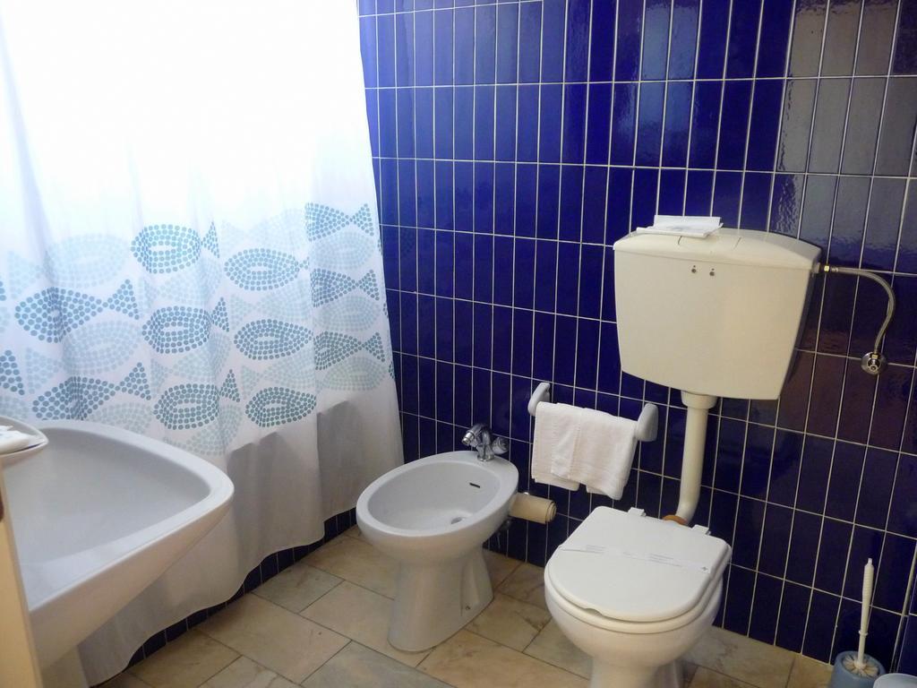 Hotel Tamargueira Фигейра да Фош Стая снимка